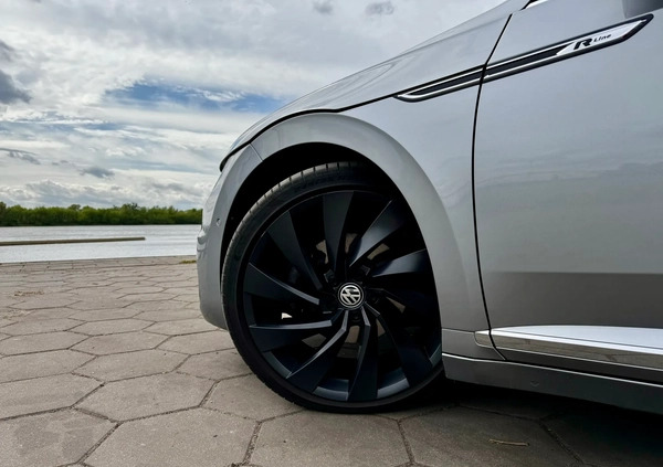 Volkswagen Arteon cena 110000 przebieg: 114000, rok produkcji 2018 z Toruń małe 121